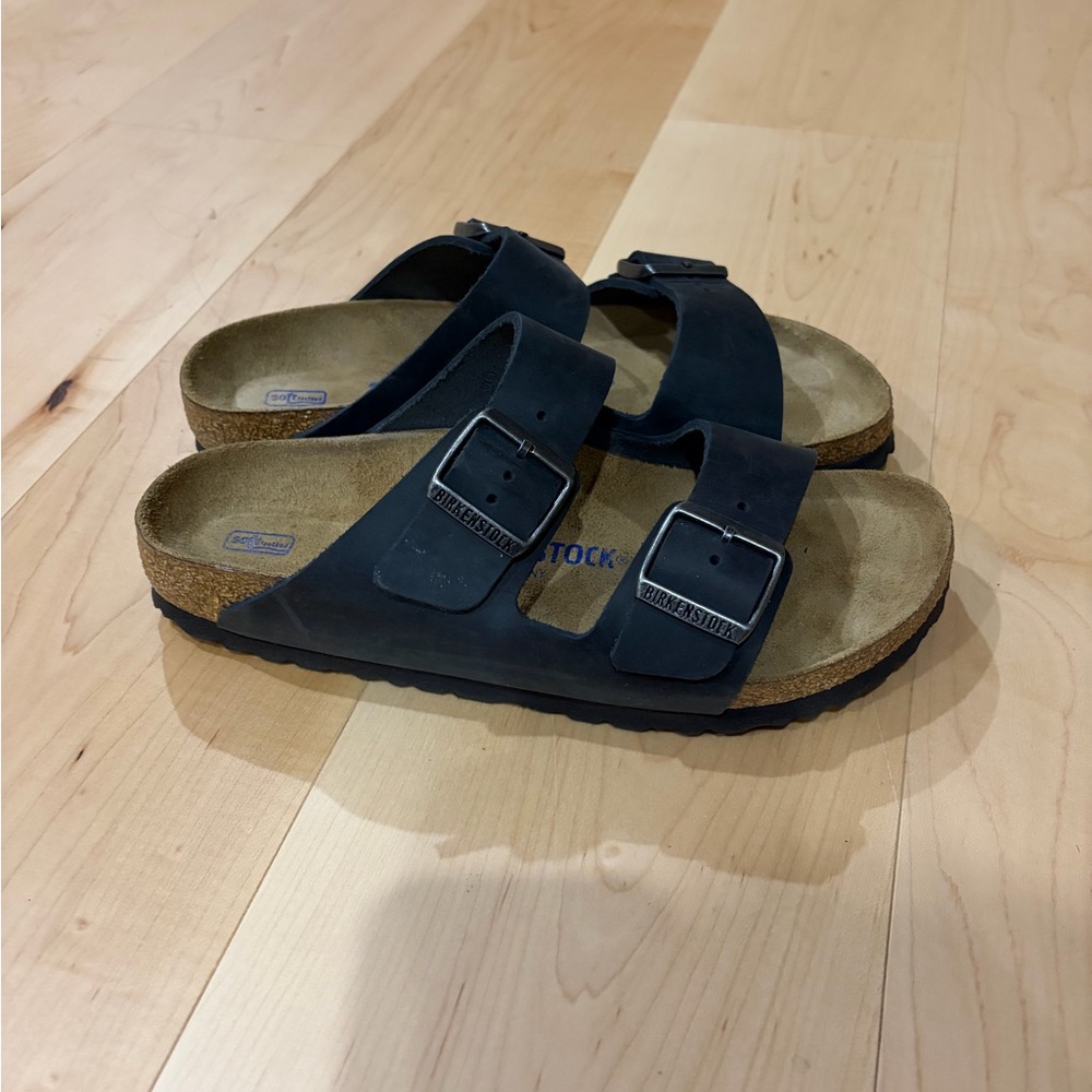 NEW Birkenstock Arizona Black Two-Strap Sandal